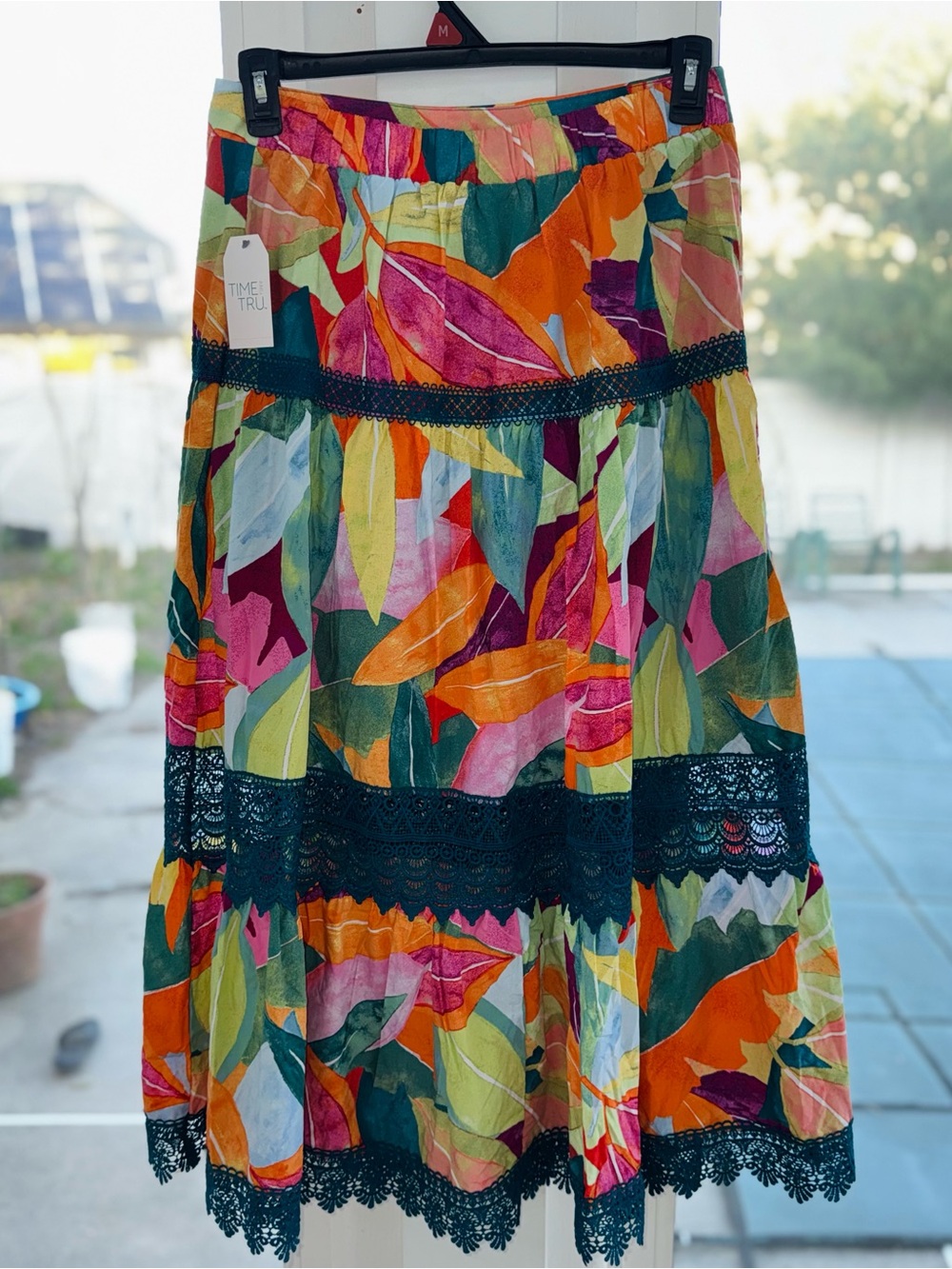 Time and Tru Tiered Maxi Skirt M 8-10 NWT Tropical Boho Lace Trim Multi Color - Picture 7 of 9